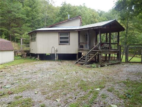 556 Goose Run Rd, Pullman, WV 26421 photo 2