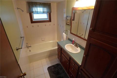 127 Smithfield St, Struthers, OH 44471 photo 10