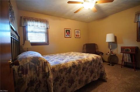 127 Smithfield St, Struthers, OH 44471 photo 8
