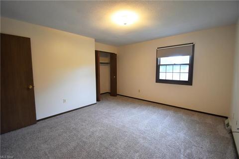 192 Hemlock, Elyria, OH 44035 photo 10