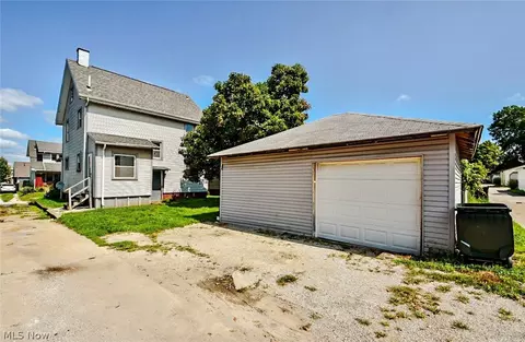 2914 5th St NW, Canton, OH 44708 photo 4