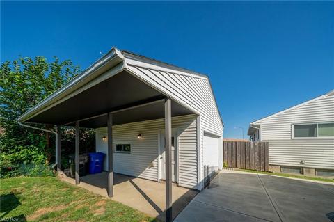 6022 Robert Dr, Brook Park, OH 44142 photo 31