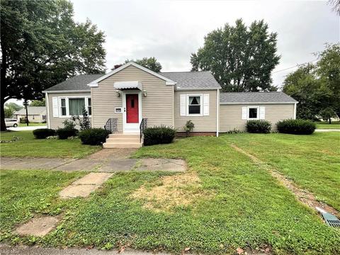 428 E 12th St, Dover, OH 44622 photo 1