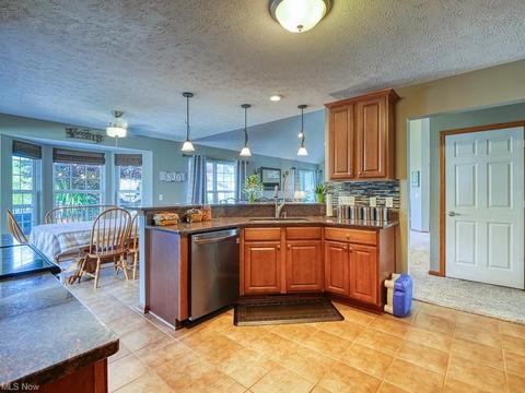 39098 Case Rd, Avon, OH 44011 photo 13