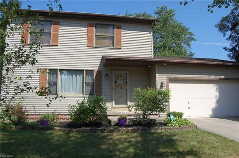 15433 Longvale Ave, Maple Heights, OH 44137 photo 1