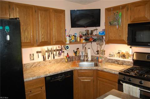 15433 Longvale Ave, Maple Heights, OH 44137 photo 5