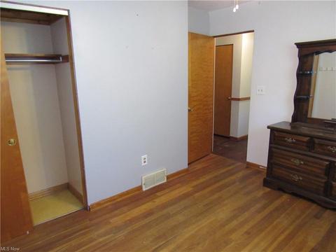 2701 Douglas Rd, Ashtabula, OH 44004 photo 11
