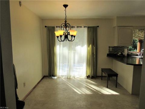 2701 Douglas Rd, Ashtabula, OH 44004 photo 5