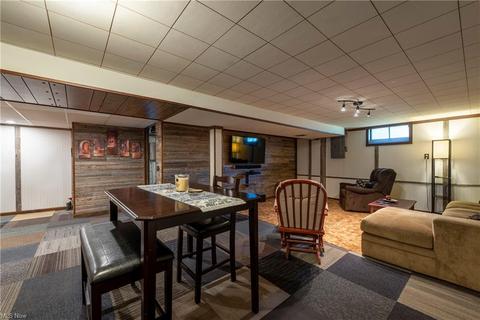 631 Lucille Dr, Elyria, OH 44035 photo 24
