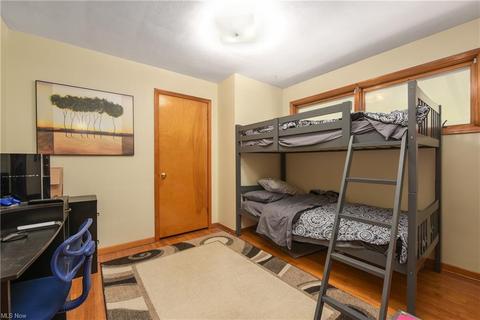 631 Lucille Dr, Elyria, OH 44035 photo 9