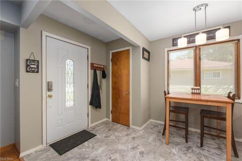 631 Lucille Dr, Elyria, OH 44035 photo 16