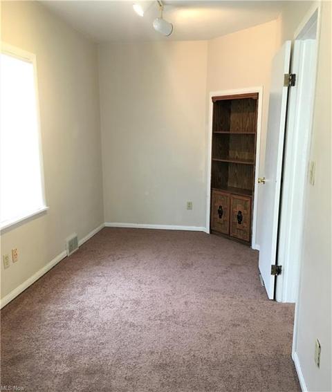 856 E 216 St, Euclid, OH 44119 photo 10
