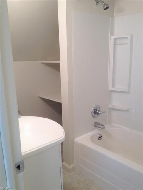856 E 216 St, Euclid, OH 44119 photo 5