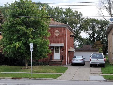 3205 Snow Rd, Parma, OH 44134 photo 1