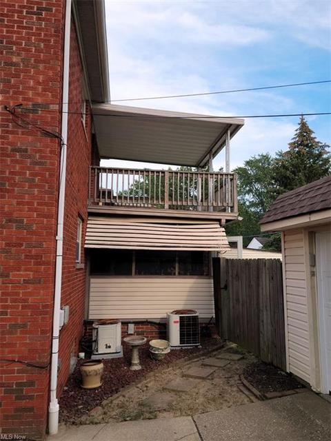 3205 Snow Rd, Parma, OH 44134 photo 4