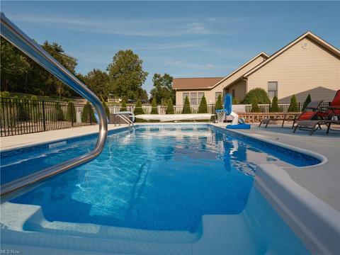 810 Forrest Ridge Dr, Dover, OH 44622 photo 10