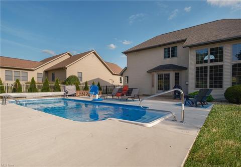 810 Forrest Ridge Dr, Dover, OH 44622 photo 8