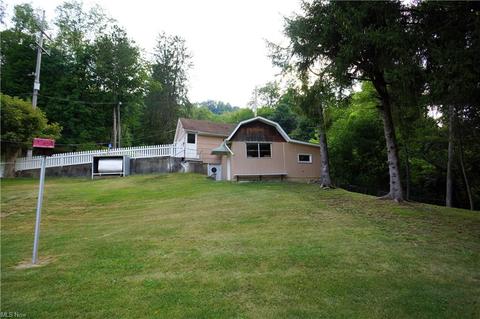 171 5th St, Dillonvale, OH 43917 photo 4