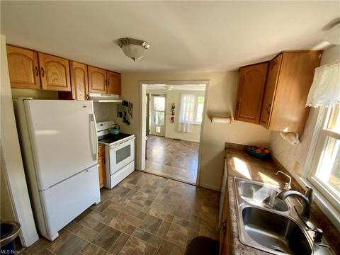 424 S Main St, Killbuck, OH 44637 photo 11