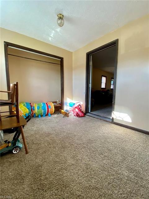 144 Abbe Rd S, Elyria, OH 44035 photo 4