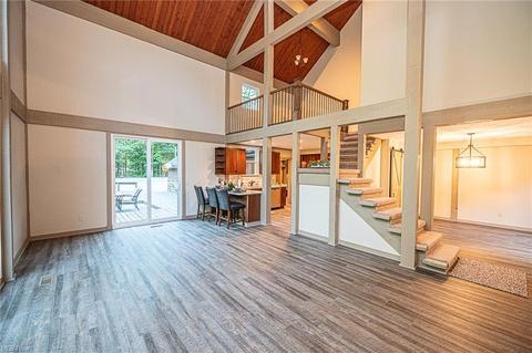 8094 Viewmount Dr, Concord, OH 44077 photo 5