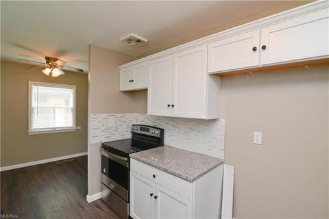 4065 Sylvia Ln, Youngstown, OH 44511 photo 10