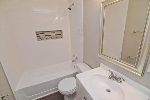 4065 Sylvia Ln, Youngstown, OH 44511 photo 13
