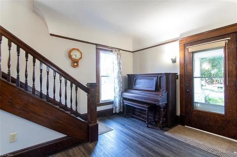 117 Maple Ave, Creston, OH 44217 photo 4