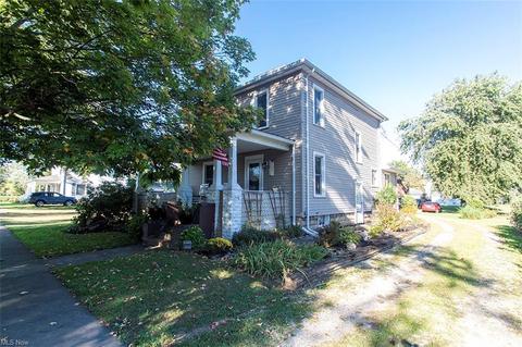 117 Maple Ave, Creston, OH 44217 photo 2