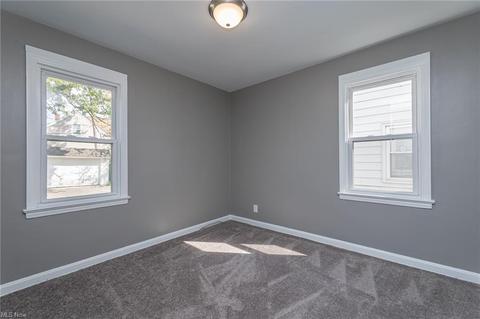 5453 Thomas St, Maple Heights, OH 44137 photo 15