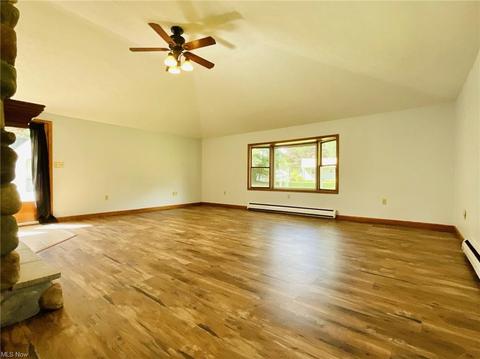 2187 James St, Ashtabula, OH 44004 photo 3