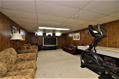 1015 Hanley, Lyndhurst, OH 44124 photo 23