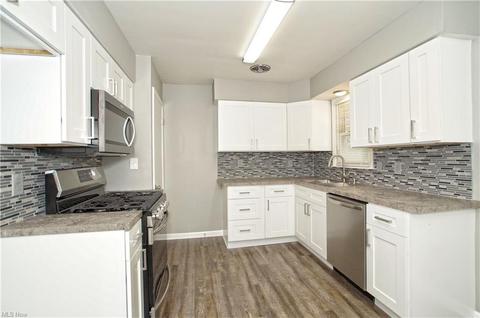 924 E 245th St, Euclid, OH 44123 photo 12