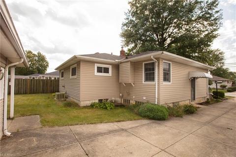 6419 Grosse Dr, Brook Park, OH 44142 photo 35
