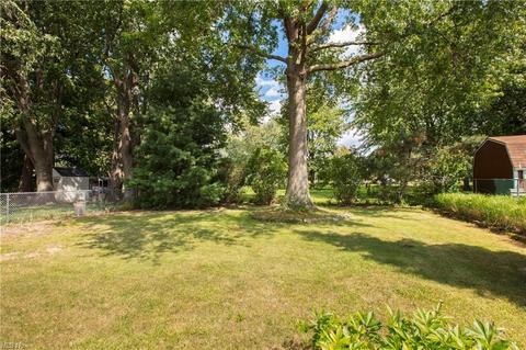 6419 Grosse Dr, Brook Park, OH 44142 photo 32