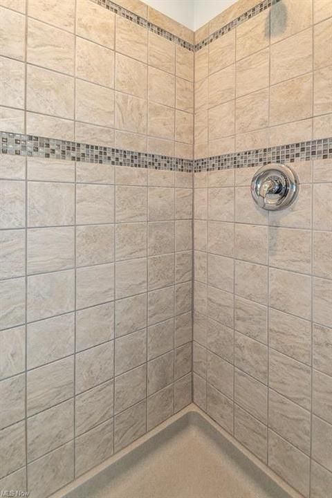 5276 Lynd Ave, Lyndhurst, OH 44124 photo 15