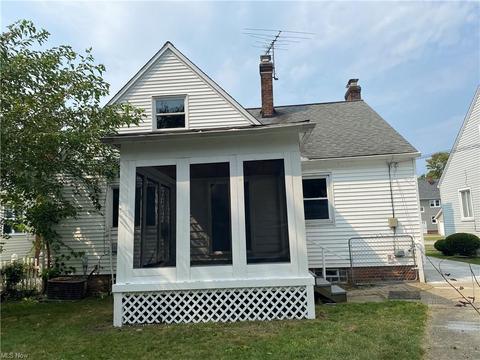 261 E 232nd St, Euclid, OH 44123 photo 5