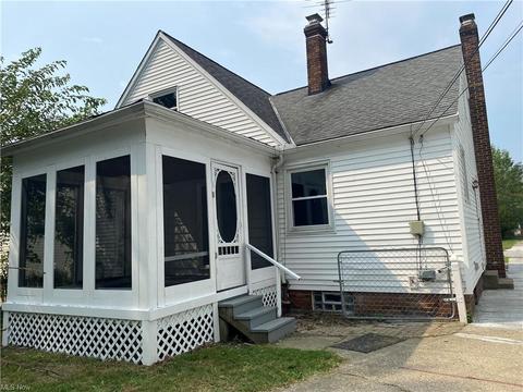 261 E 232nd St, Euclid, OH 44123 photo 4