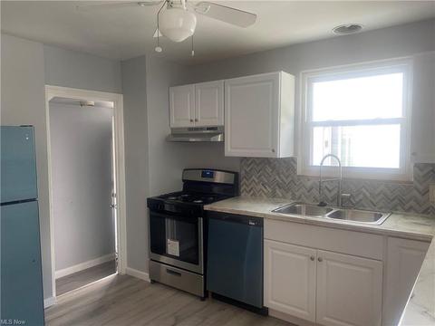 261 E 232nd St, Euclid, OH 44123 photo 13