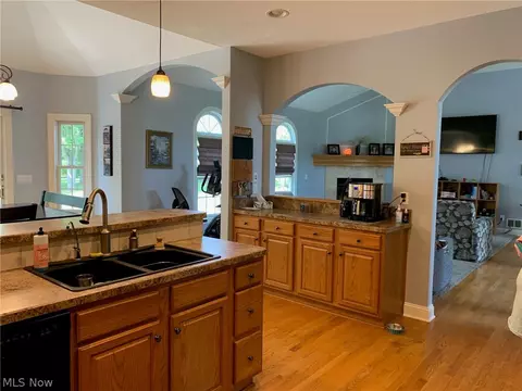 9293 Nichols Rd, Garrettsville, OH 44231 photo 29