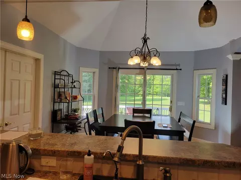 9293 Nichols Rd, Garrettsville, OH 44231 photo 15