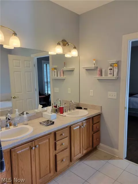 9293 Nichols Rd, Garrettsville, OH 44231 photo 19