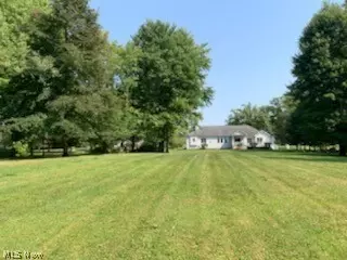 9293 Nichols Rd, Garrettsville, OH 44231 photo 5