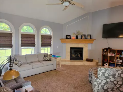 9293 Nichols Rd, Garrettsville, OH 44231 photo 12
