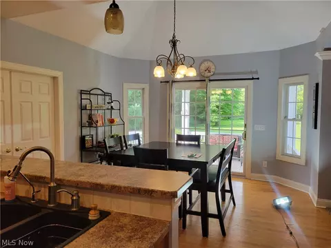 9293 Nichols Rd, Garrettsville, OH 44231 photo 14