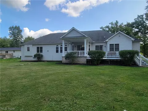 9293 Nichols Rd, Garrettsville, OH 44231 photo 4