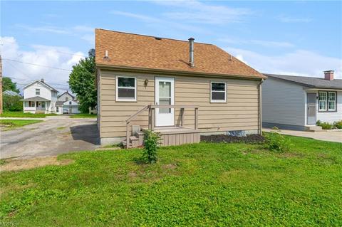 80 Omar St, Struthers, OH 44471 photo 22