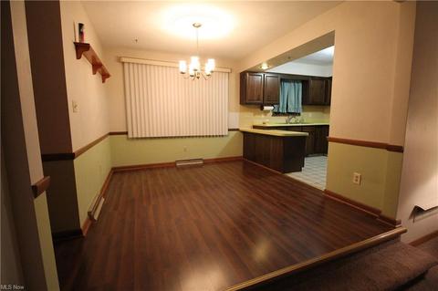 805 Poland Ave, Struthers, OH 44471 photo 4