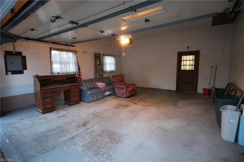 805 Poland Ave, Struthers, OH 44471 photo 22
