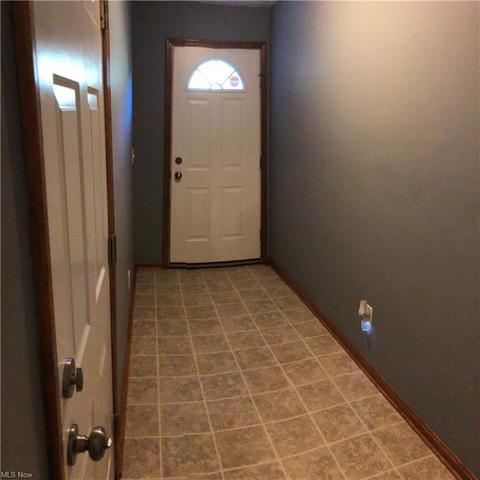 3761 Freedom Pl, Lorain, OH 44053 photo 2